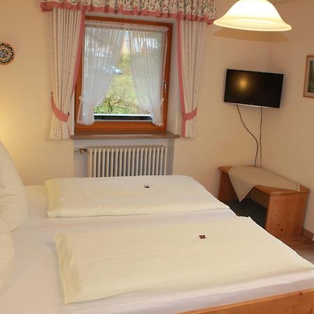 אינזל Gaestehaus Aicher מראה חיצוני תמונה