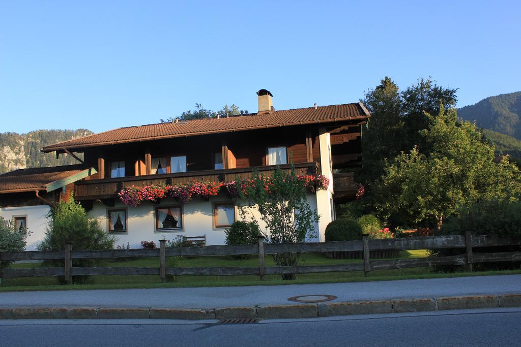 אינזל Gaestehaus Aicher מראה חיצוני תמונה